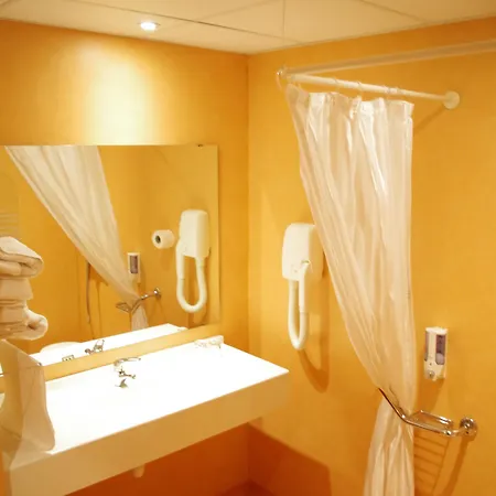 Ibis Styles Nancy 3* 락쥬