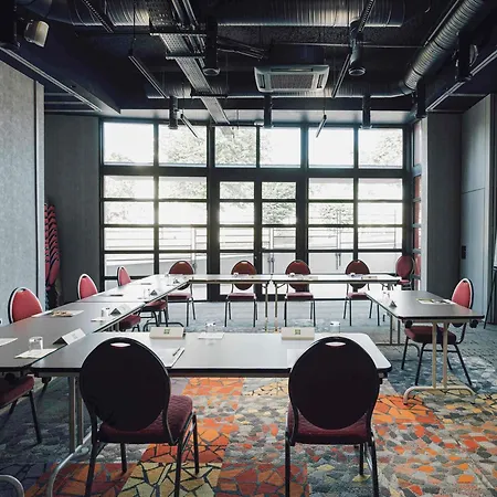 Ibis Styles Nancy Отель Лаксу